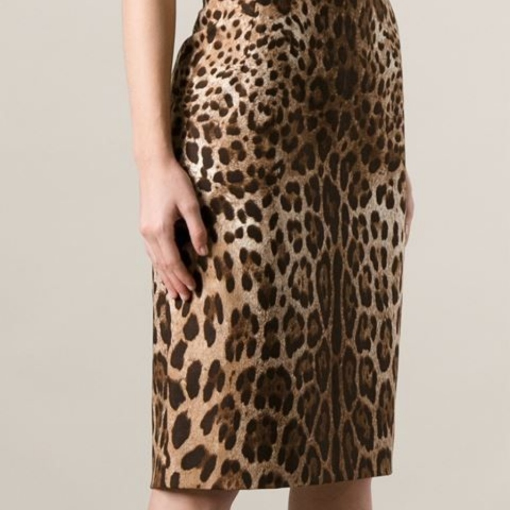 Dolce & Gabbana Silk Leopard Pencil Skirt